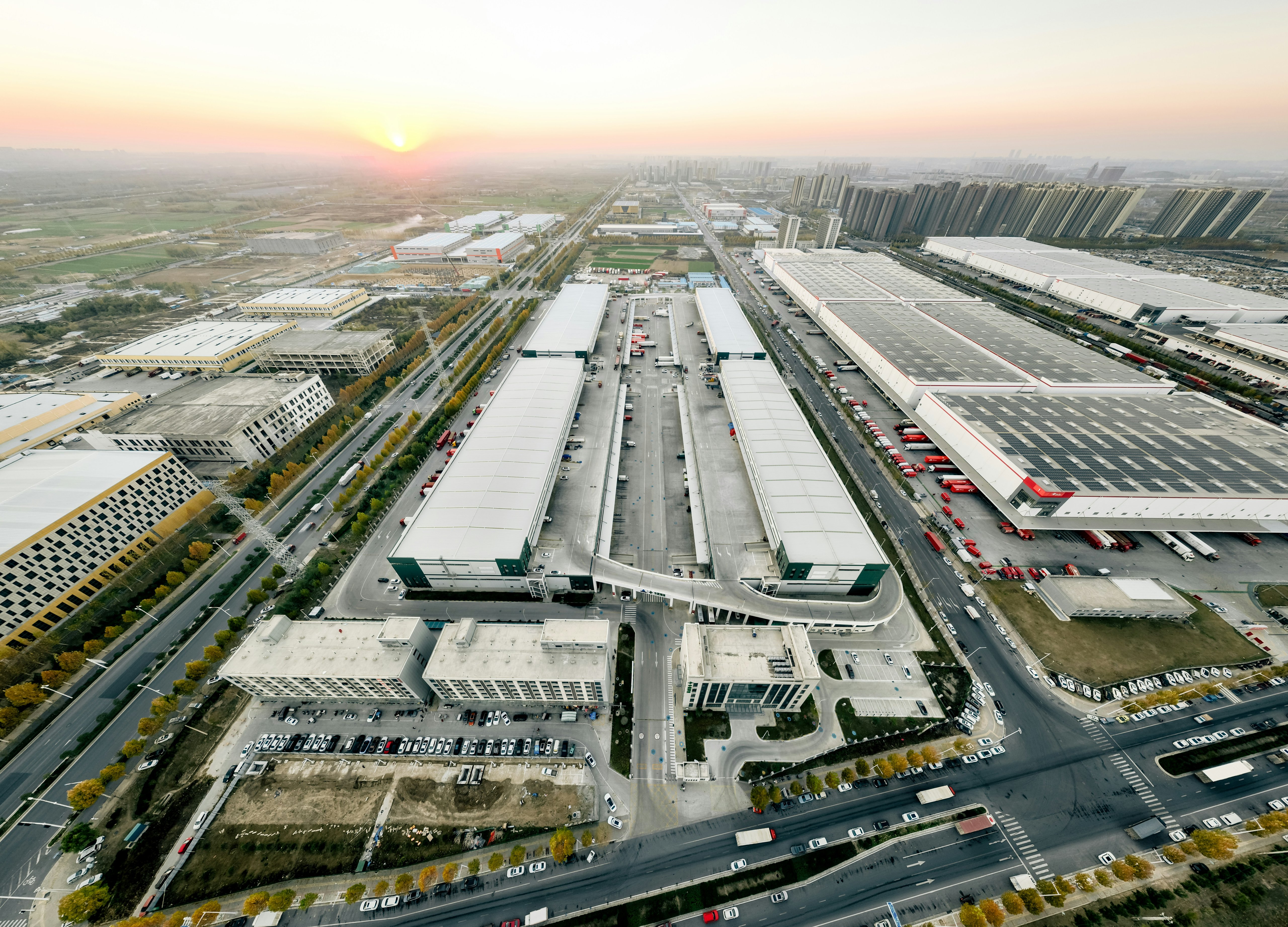 Articulated HGV convoy on UK motorway for full-load freight